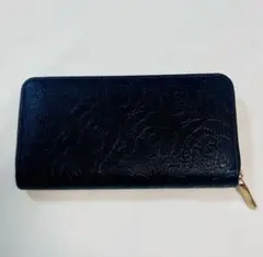 新品　長財布　レザー　ブラック　型押し花柄