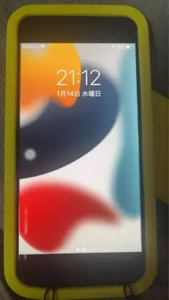 Apple iPhone 7 32GB SIMフリーポケモンケース付き