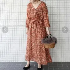 スローブイエナ　レッド系花柄ロングフレアワンピース