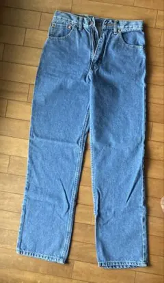 ストレートジーンズ