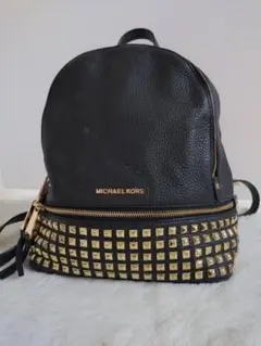 【中古】MICHAEL KORS リュック ブラック スタッズのサムネイル