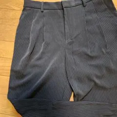 UNIQLO ピンストライプ テーパードパンツ L