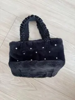 ティエドウール　ファー ブラック ハンドバッグ パール付き
