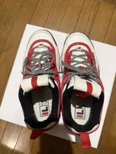 N°21 × FILA コラボスニーカー