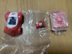TWICE LOVELYSチェヨン　プルバックカー　マスコットチャーム　ガチャ