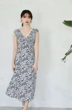 Herlipto Lace Trimmed Floral Dress Mサイズ