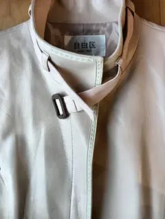 レザーコートノーカラー