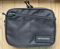 ランドローバー　DEFENDER✖️JAGUYバッグ ブラック（新品）のサムネイル