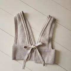 GU ジーユー ニット ベスト 　ビスチェ　ジレ ショート丈 ベージュ M