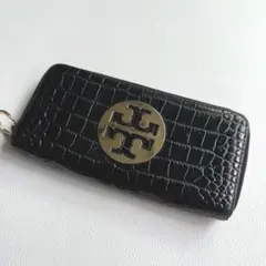 トリーバーチ 財布 ラウンドジップ 金具ロゴ クロコ 型押し