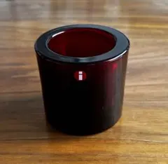イッタラ kivi キャンドルホルダー クランベリー