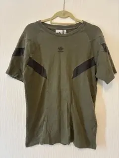 た*し様 値下げ　アディダスオリジナルス adidas Tシャツ 半袖カーキ