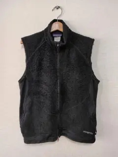 patagonia パタゴニア R2 フリース フルジップ ベスト