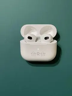 Apple AirPods (第 3 世代) イヤホン