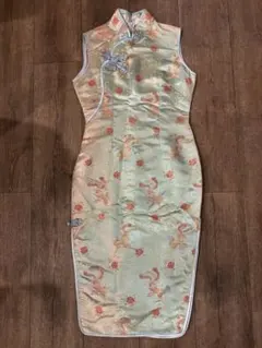 チャイナドレス