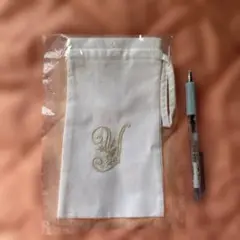 刺繍入りホワイト巾着袋　Ｙ