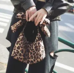 FOREVER 21パファーリボンハンドルバッグ レオパード