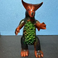 怪獣ソフビ 黄土色成形 怪獣ソフビ 黄土色成形 - メルカリ