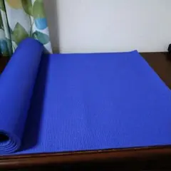 青いヨガマット（60x170cm位）