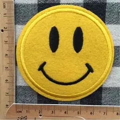 ☆ワッペン☆スマイリー ノーマル 黄枠☆ハンドメイドやリメイクに☆
