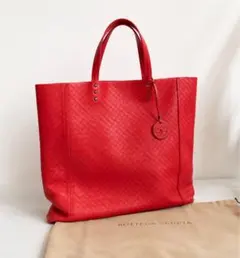 ［美品］BOTTEGA VENETA イントレチャートレザー トートバッグのサムネイル