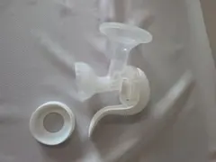 ​【授乳3点】ピジョン手動さく乳器＆カネソン シリコンさく乳器＆母乳パッド