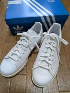 新品✨adidas スタンスミス HQ7054 ホワイト/ゴールド 替え紐付き 