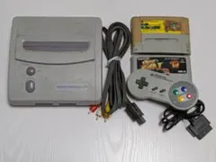 任天堂 スーパーファミコンＪｒ．本体 コントローラー、ソフト付き