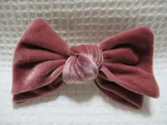 ベロア生地のリボン型　シルバーバレッタ　ピンク系　B