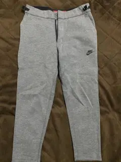 テックフリース ナイキ ジョガーパンツ