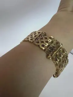 2026年最新】Salvatore Ferragamo カラー：ゴールド系 ブレスレットの