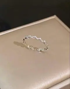 モアサナイト プラチナ ジグザグデザイン リング フリーサイズ シルバー