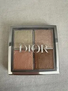 Dior バックステージ　フェイスグロウパレット　002