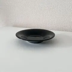 黒の丸型の小皿　2枚セット