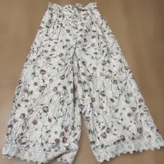 花柄刺繍 ホワイト ガウチョパンツ　JILLSTUART