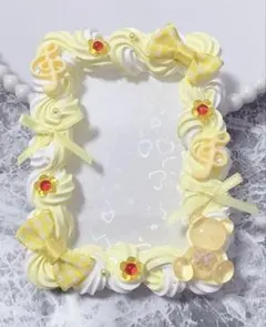 ホイップデコ 硬質トレカケース B8黄色白ミックスリボン 熊 音符TC-157