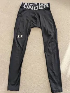 MD　アンダーアーマー コールドギア　秋冬コンプレッションタイツ　レギンス　黒