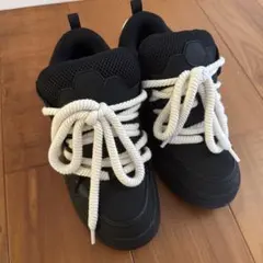ZARA スニーカー ブラック 厚手ロープシューレースのサムネイル