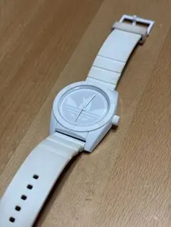 【新品】アディダス adidas 腕時計 アバディーン ADH3015　白 Adidas アディダス ADH3015の電池交換