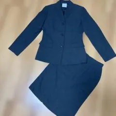 レディーススーツ