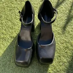 Item thumbnail for item 55165eee-4b42-4cee-84c1-88759bbf52ff