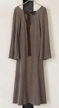 acka back open flare one-pieceフレアワンピース美品のサムネイル