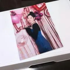 #TWICE5 A盤、B盤　封入フォトカード　モモ TWICE 5th Anniversary モモ フォトカード - メルカリ