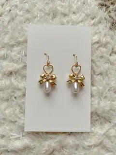フラワー ハート レジン ピアス ハンドメイド イヤリング変更可 - メルカリ