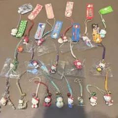 ハローキティご当地ストラップ32個セット - メルカリ