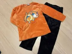 ポケットモンスター　パジャマ　寝巻き　フリース　リザードン　130センチ