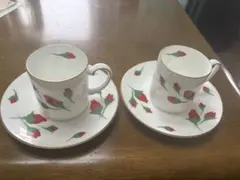 イブサンローラン、 赤いバラ カップ・ソーサー セット