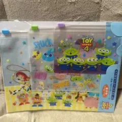 トイ・ストーリー 4 ファスナーケース 3枚セット新品未開封