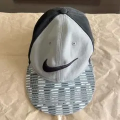 NIKE TRUE キャップ グレー ブラックのサムネイル