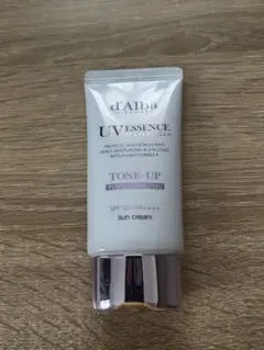 d'Alba UV Essence Waterful サンクリーム